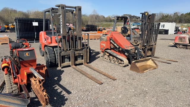 Image of Nissan 90 equipment image 2