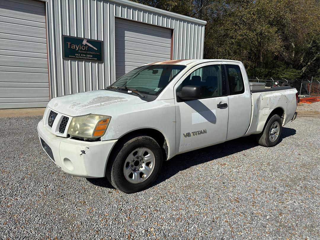 Image of Nissan Titan Primary image