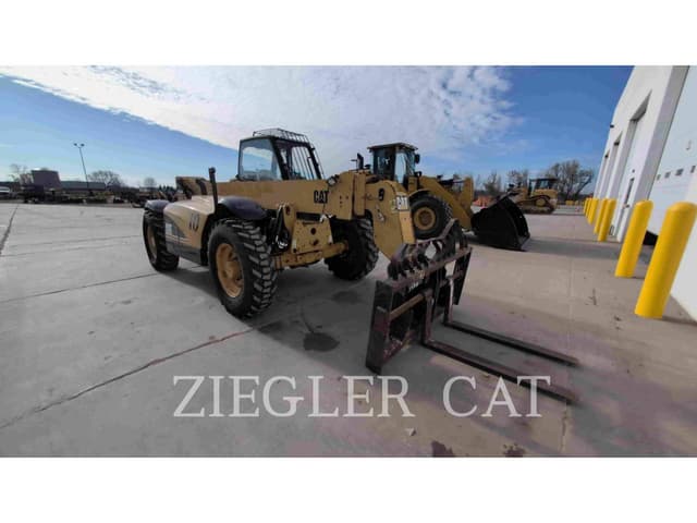 Image of Caterpillar TH360B equipment image 1