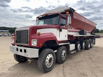Main image International Paystar 5500