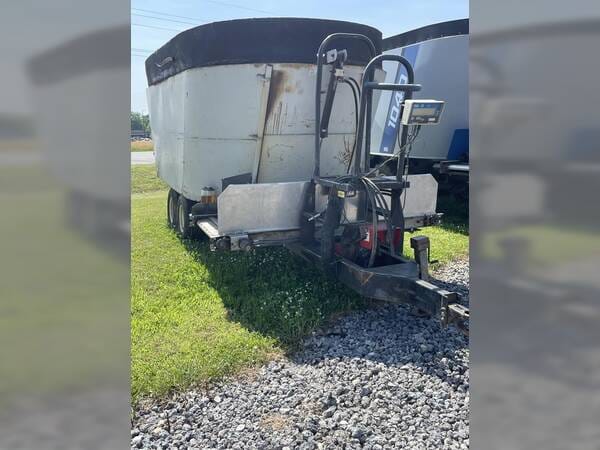 2005 Penta 6030 Equipment Image0