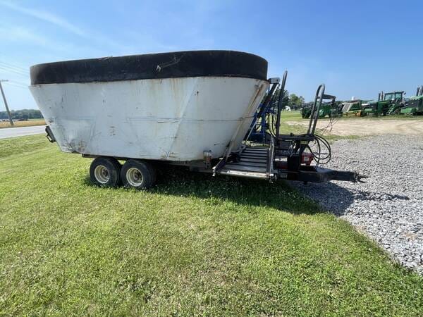 2005 Penta 6030 Equipment Image0