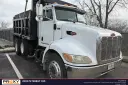 2005 Peterbilt 335 Image