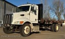 2005 Peterbilt 335 Image