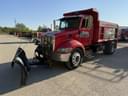 2005 Peterbilt 335 Image