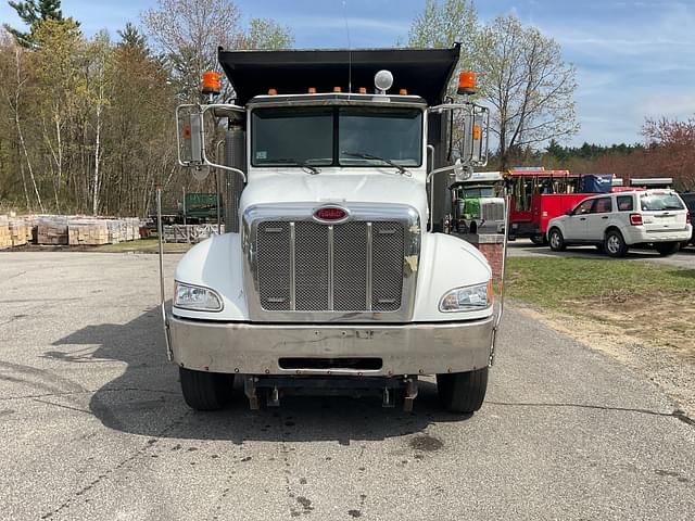Image of Peterbilt 335 equipment image 1