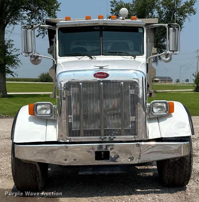 Image of Peterbilt 357 equipment image 1