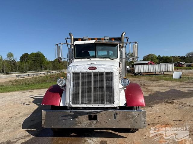 Image of Peterbilt 357 equipment image 3