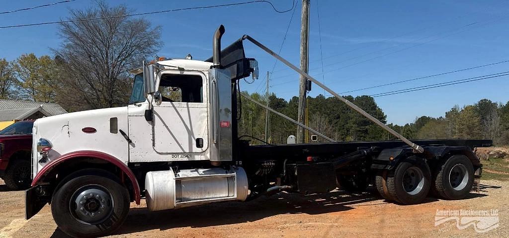 Image of Peterbilt 357 Primary image