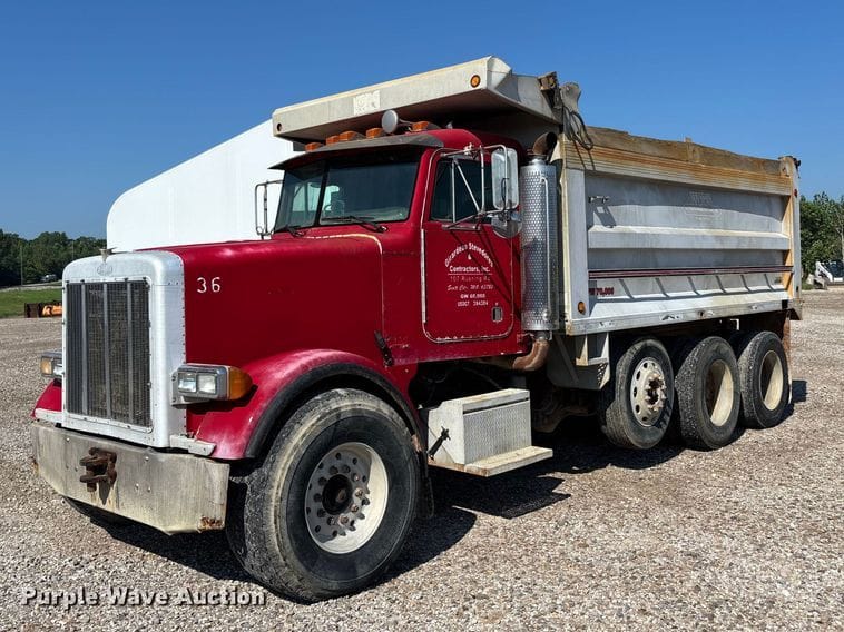2005 Peterbilt 378 Equipment Image0