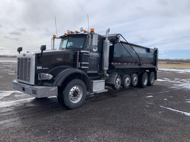 Image of Peterbilt 378 equipment image 3