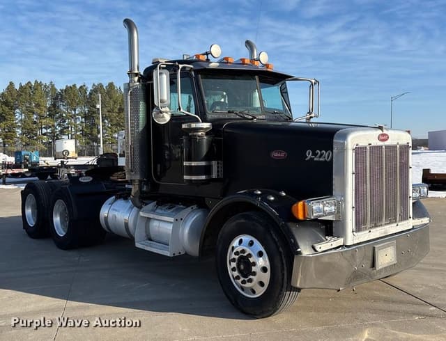 Image of Peterbilt 378 equipment image 2