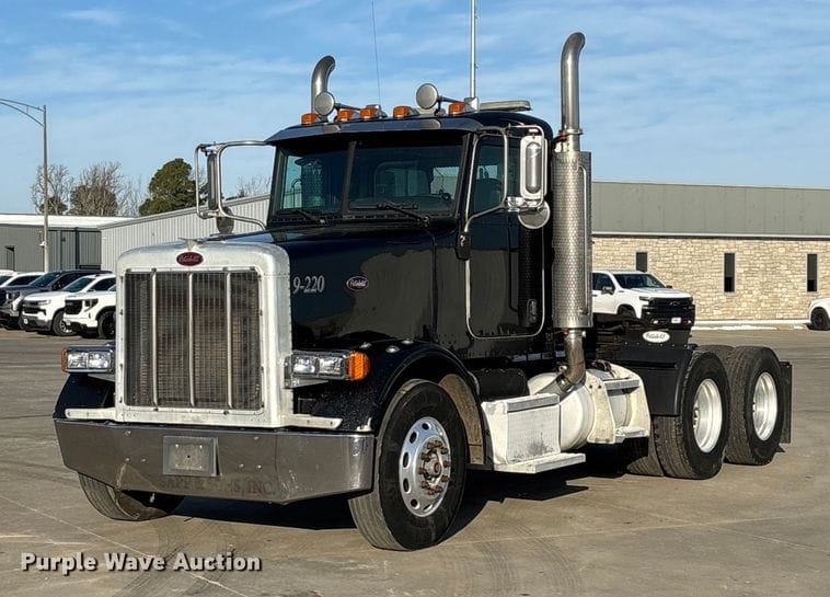 2005 Peterbilt 378 Equipment Image0