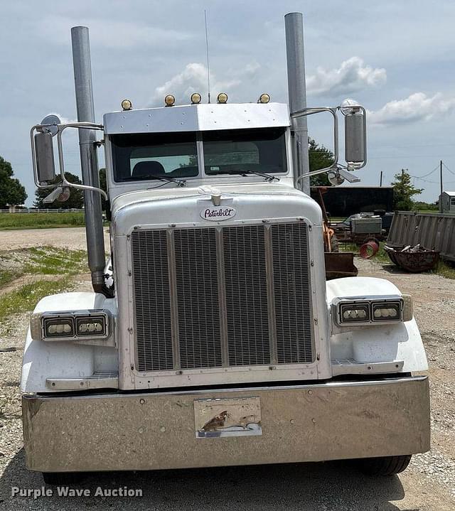Image of Peterbilt 378 equipment image 1
