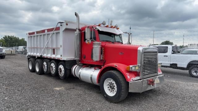 Image of Peterbilt 378 equipment image 4