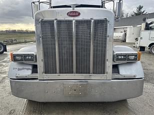 Main image Peterbilt 379 17