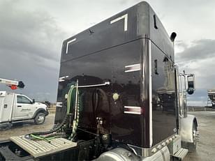 Main image Peterbilt 379 30