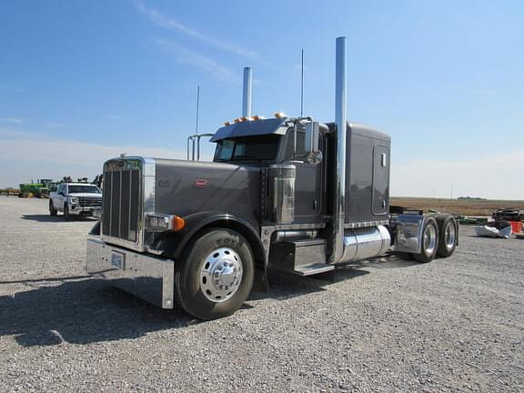 Image of Peterbilt 379 Primary image