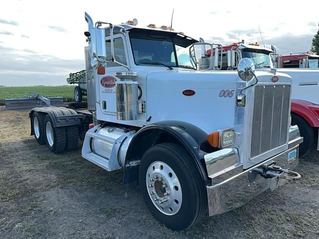 Image of Peterbilt 379 equipment image 1