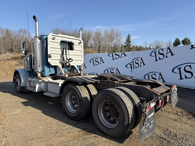 Image of Peterbilt 379 equipment image 2