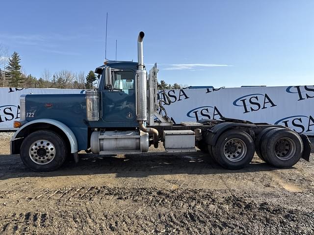 Image of Peterbilt 379 equipment image 1