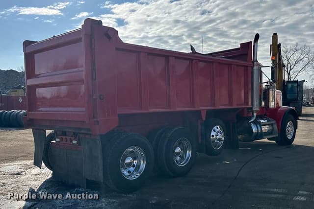 Image of Peterbilt 379 equipment image 4