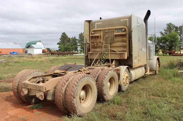 Image of Peterbilt 379 equipment image 1