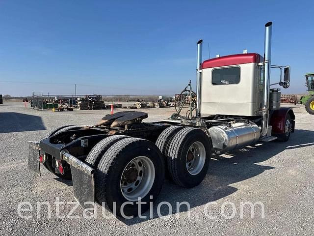 Image of Peterbilt 379 equipment image 4