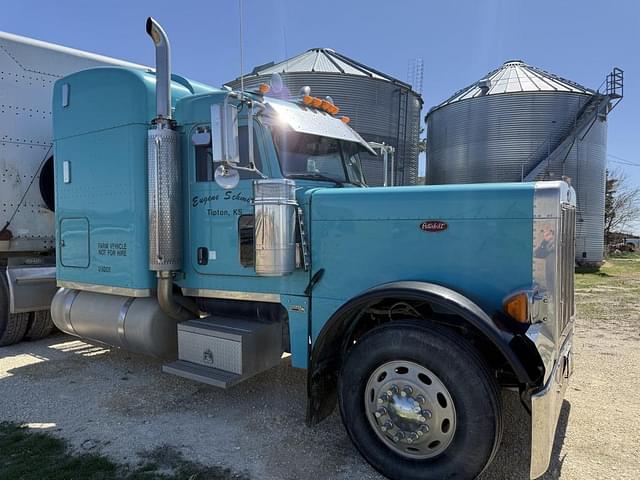 Image of Peterbilt 379 equipment image 1