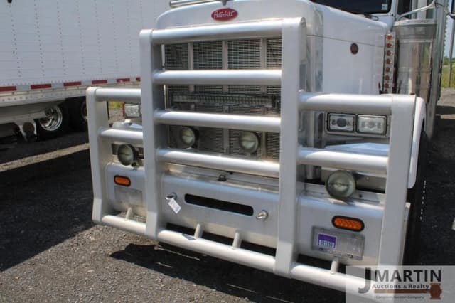 Image of Peterbilt 379 equipment image 4