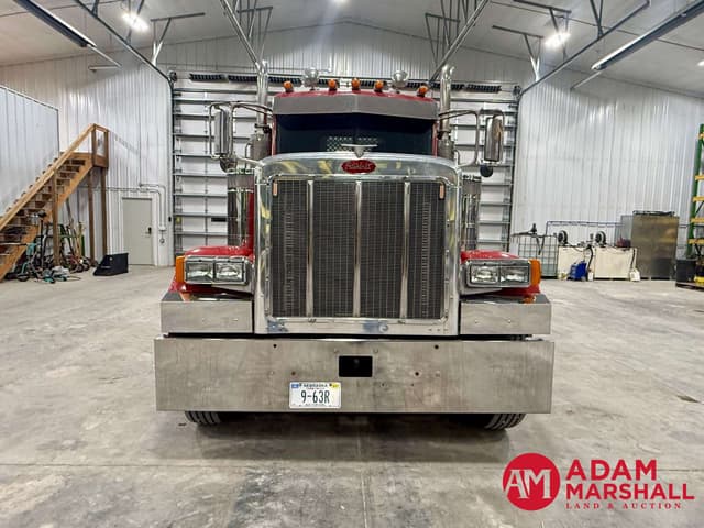 Image of Peterbilt 379 equipment image 4