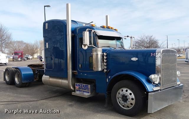 Image of Peterbilt 379 equipment image 2