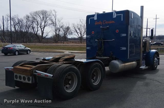 Image of Peterbilt 379 equipment image 4