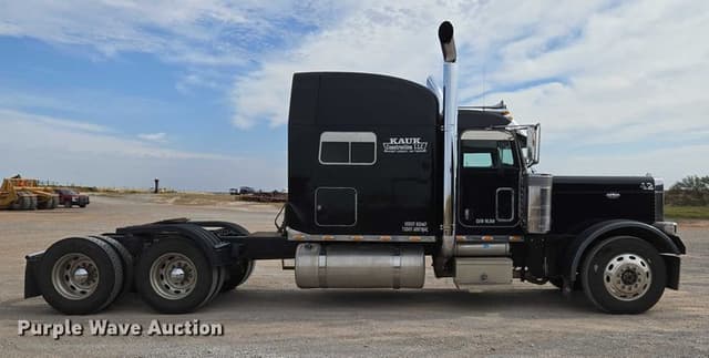 Image of Peterbilt 379 equipment image 3