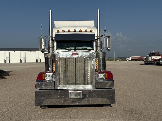 Image of Peterbilt 379 equipment image 2