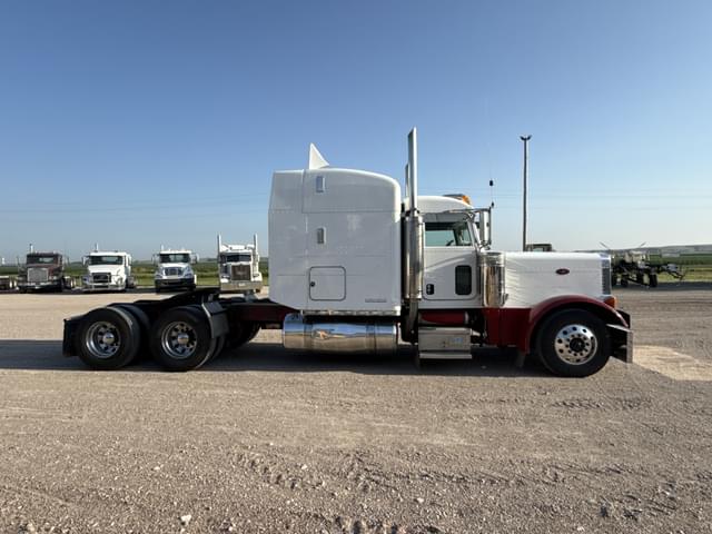 Image of Peterbilt 379 equipment image 4