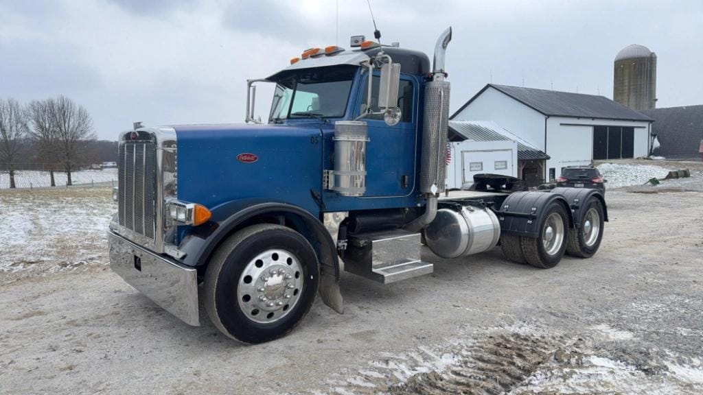 2005 Peterbilt 379 Equipment Image0