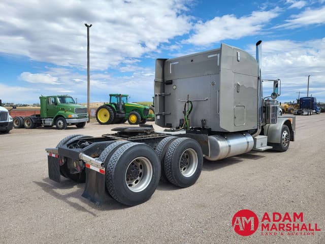 Image of Peterbilt 379 equipment image 3