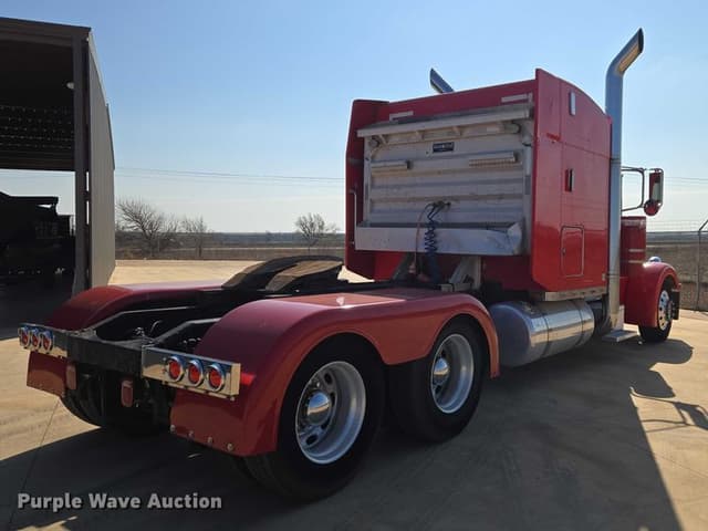 Image of Peterbilt 379 equipment image 4
