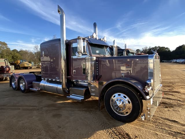 Image of Peterbilt 379 equipment image 3