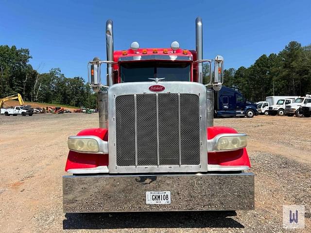 Image of Peterbilt 379 equipment image 1