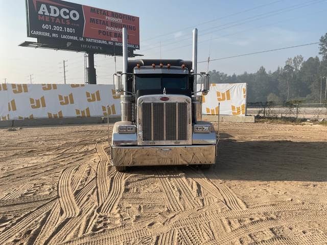 Image of Peterbilt 379 equipment image 1