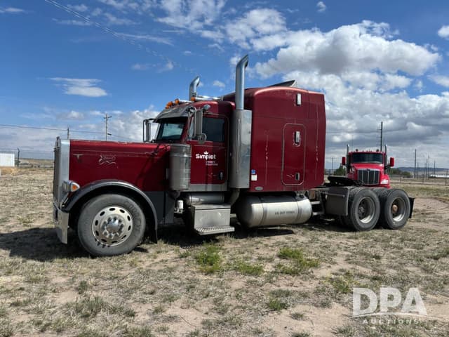 Image of Peterbilt 379 equipment image 2