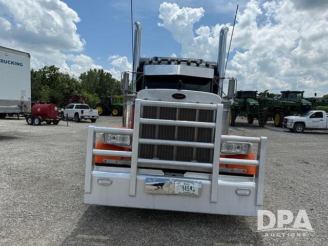 Image of Peterbilt 379 equipment image 4