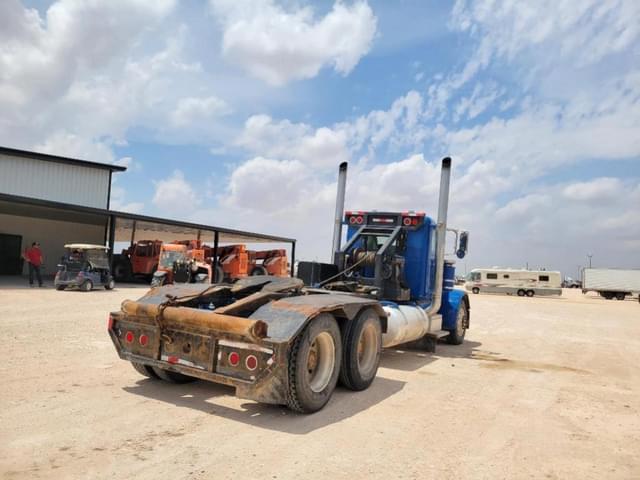 Image of Peterbilt 379 equipment image 4