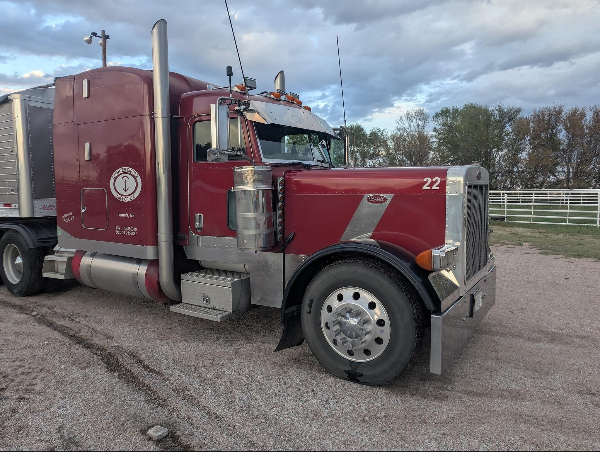 2005 Peterbilt 379EXHD Equipment Image0