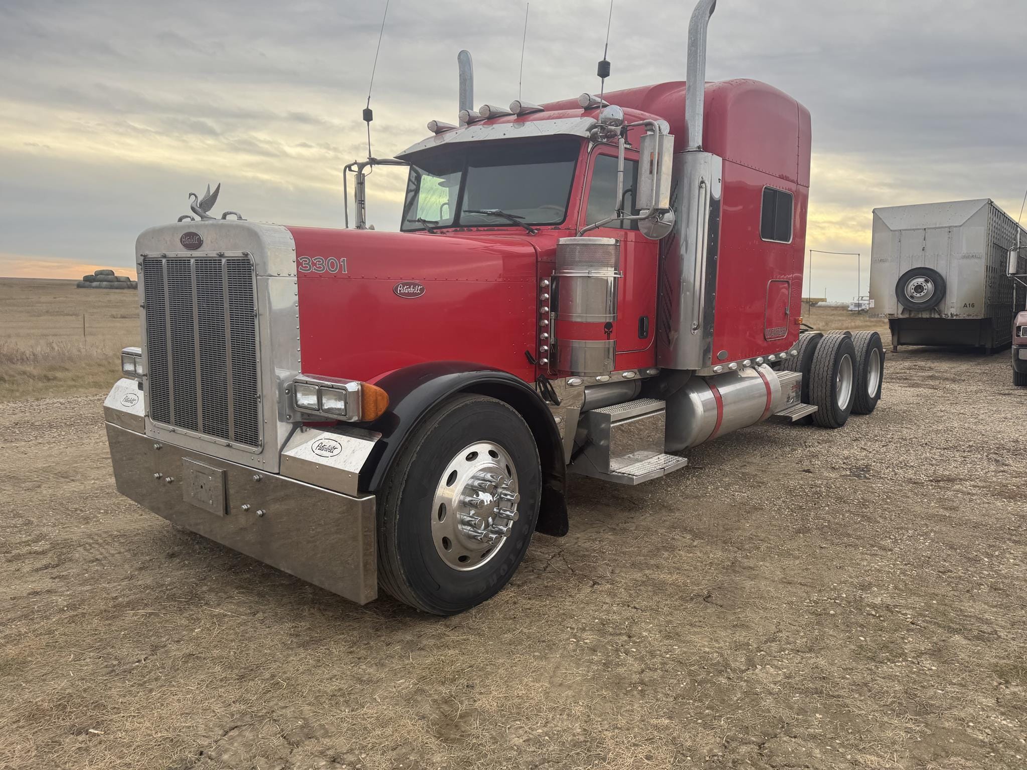 2005 Peterbilt 379EXHD Equipment Image0
