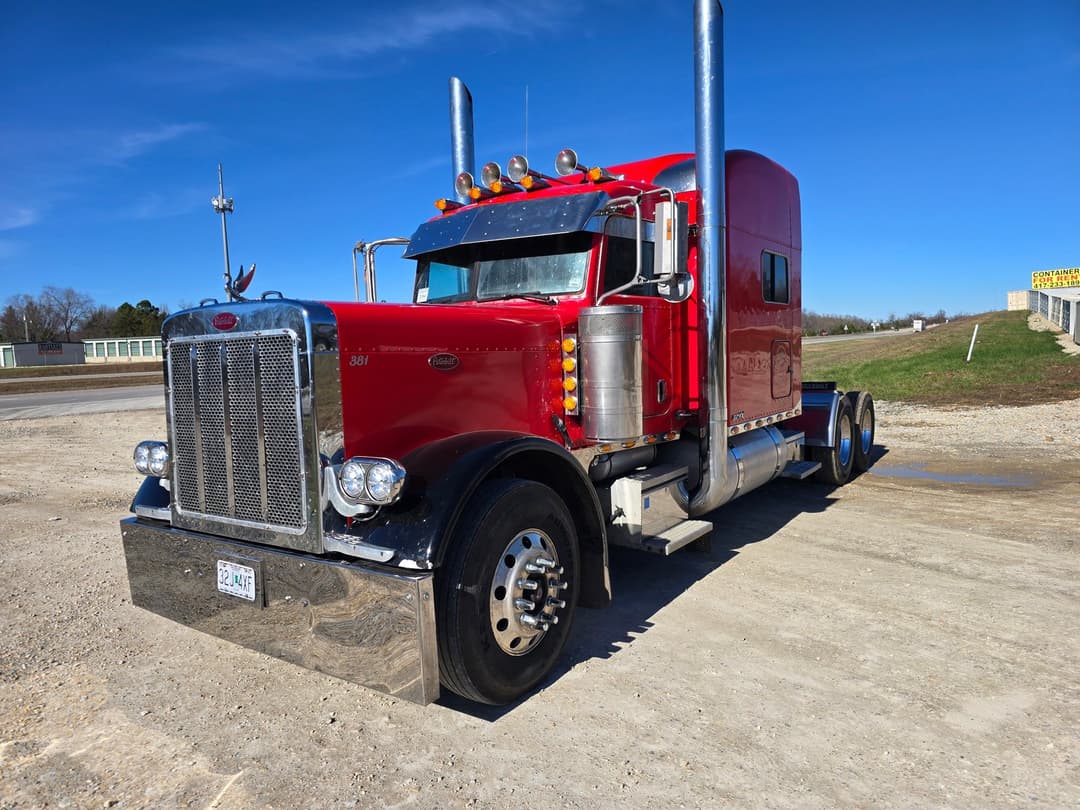 Image of Peterbilt 379 Primary image