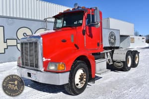 2005 Peterbilt 385 Image