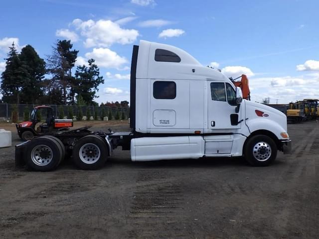 Image of Peterbilt 387 equipment image 1